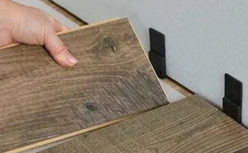 SPC鎖扣地板的鋪裝步驟，及特別注意事項(xiàng)！