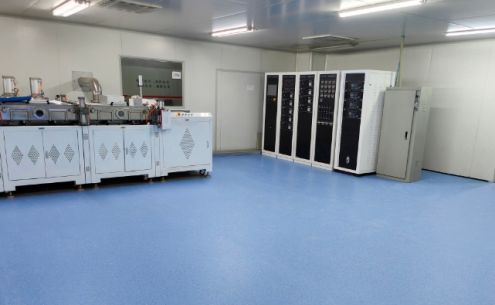 實驗室地面為何獨寵PVC塑膠地板？揭秘背后的六大核心優(yōu)勢