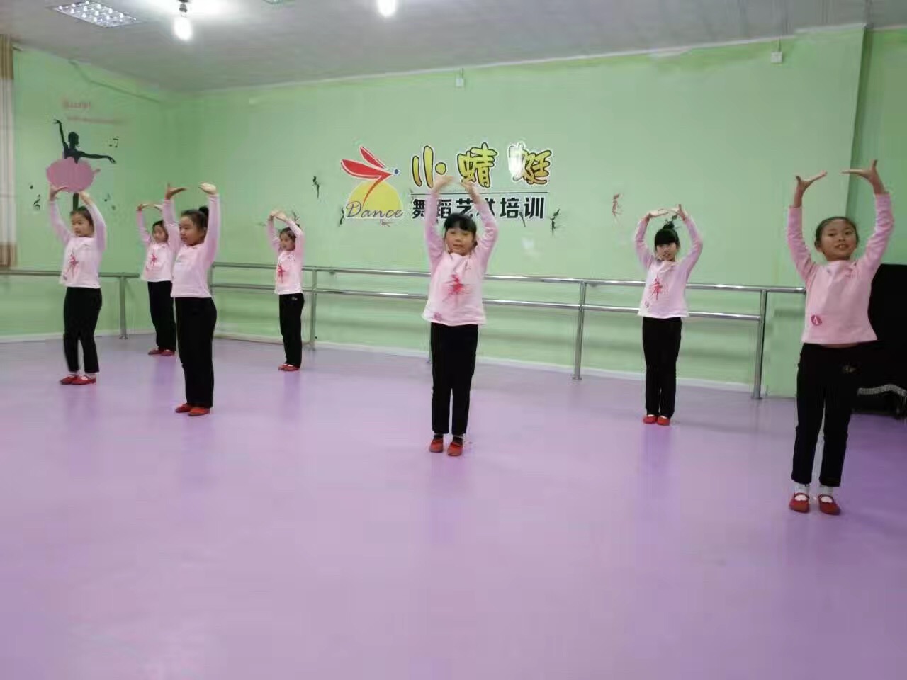 舞蹈房PVC塑膠地板 舞蹈房PVC塑膠地板