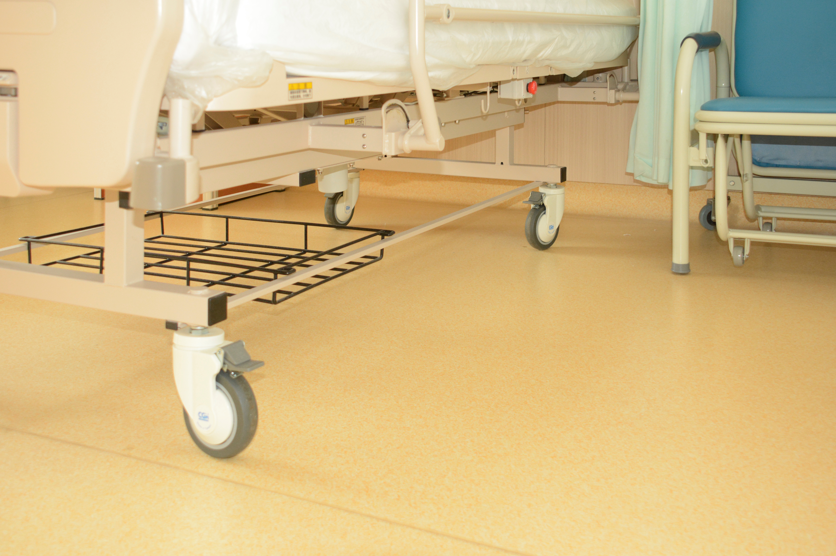 醫(yī)用pvc同質(zhì)透心地板 醫(yī)用pvc同質(zhì)透心地板