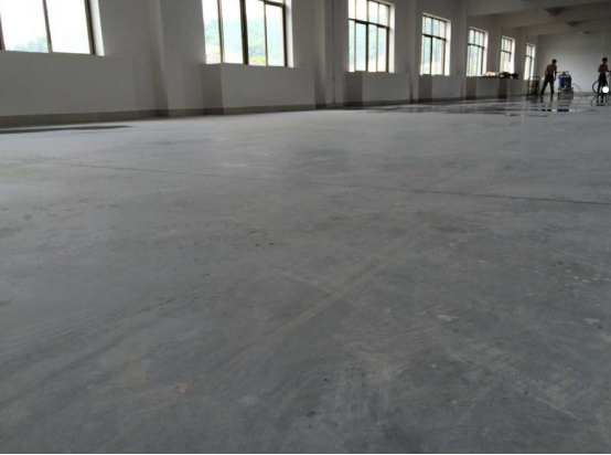 鋪設(shè)PVC塑膠地板 鋪設(shè)PVC塑膠地板